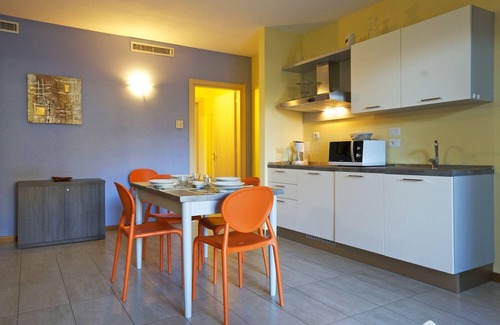 Cannobio Apartment | Tastefully furnished apartment in a small residence in a sunny location