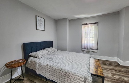Springfield Apartment | Tastefully furnished repose home