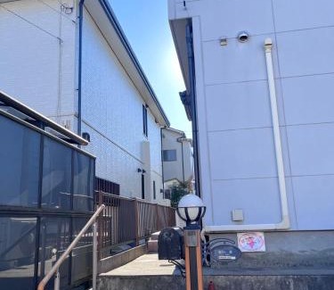Sakura House | Tatami House 3minutes from Keisei Usui Station 30minutes from Narita Airport 58minutes from Asakusa 49 minutes from Oshiage 65minutes from Ginza