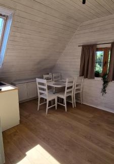 Szczytno Apartment | Tatarak domki na mazurach - apartament na piętrze nad jeziorem