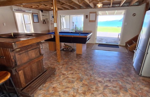 Taupo Bay House | Taupo Bay, Absolute Beachfront! , Far North NZ, 5 Bedrooms and 2 Bathroom .
