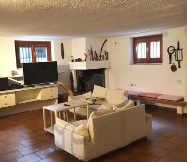 Trezzano sul Naviglio Apartment | Taverna tranquillissima indipendente