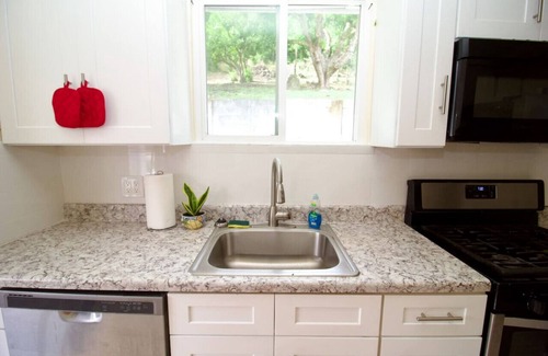 Buccament House | Taylor's Retreat | 5min to Sandals Resort & Beach