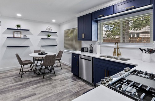 Grapevine House | TCH - 3BR/2BA Home in Grapevine - M
