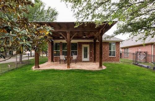 Lantana House | TCH - 4BR/3.5BA Home in Lantana - T