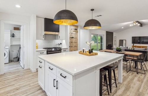 Grapevine House | TCH - 4BR/3BA Home in Grapevine - C