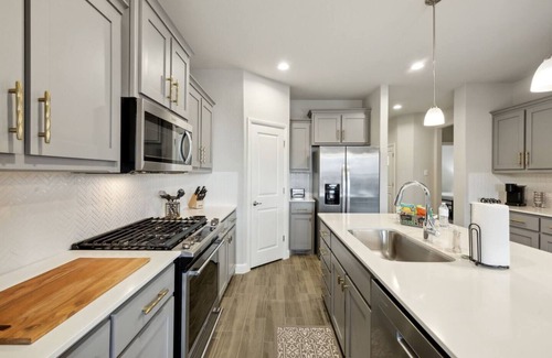 Denton House | TCH - Cozy 4BR/2BA home in Denton