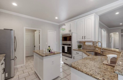 McKinney House | TCH - Spacious 4bd/2.5ba McKinney Home w/Workspace