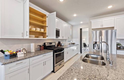 Prosper House | TCH - Spacious 4bd/2.5ba home in Prosper w/Office