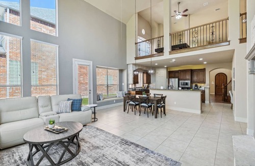 Plano House | TCH - Spacious 4bd/3.5ba in Plano with Workspace