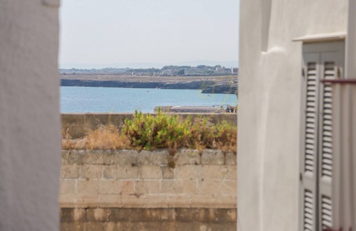 Centro Storico Apartment | TD Casa Marea Seaside View in Prime Location