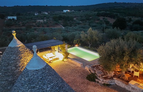 L'Assunta House | TD Trulli Terralta Panoramic Pool Over Countryside