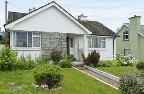 Falcarragh Cottage | TEACH ANNIE, pet friendly in Falcarragh, County Donegal