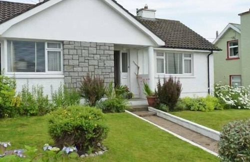 Falcarragh Cottage | TEACH ANNIE, pet friendly in Falcarragh, County Donegal