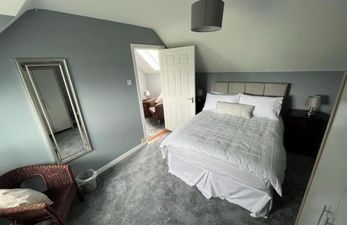 Fahan House | TeachTara,3 night min stay,5 night at peak times