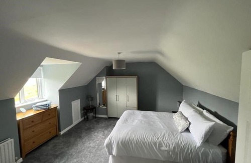 Fahan House | TeachTara,3 night min stay,5 night at peak times