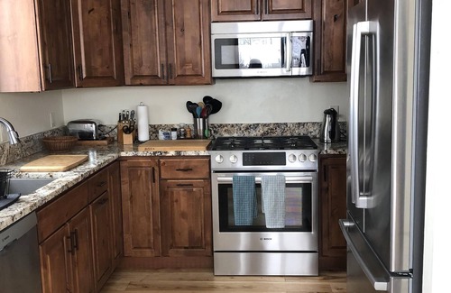 Telluride House | Telluride Sunny Guest House in the Ski Ranches located adjacent to Mountain Vill
