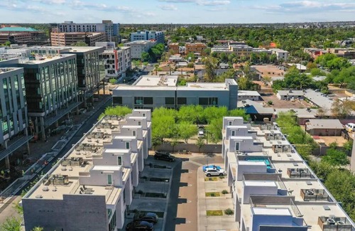 Riverside Apartment | Tempe Lofty Studios