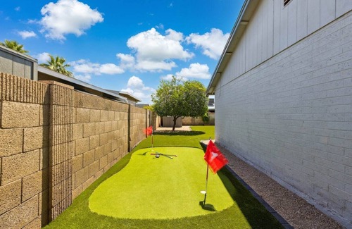 Tempe House | Tempe Oasis: Pool, Spa, Family Games, 9min to ASU