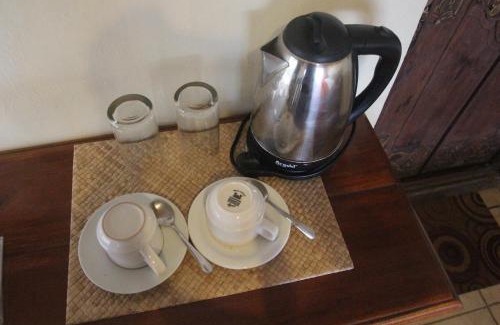 Candi Dasa Hotel | Temple Cafe & Seaside Cottages