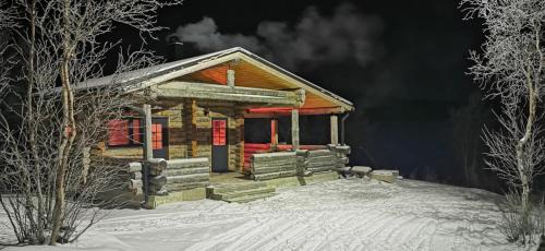 Utsjoki Villa | Tenon Temppeli - Tilava huvila Lapissa