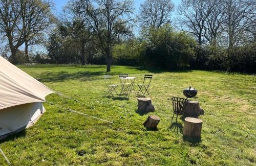 Fosses-La-Ville Other | Tente glamping "bluebird" à la Ferme de la Chevêche