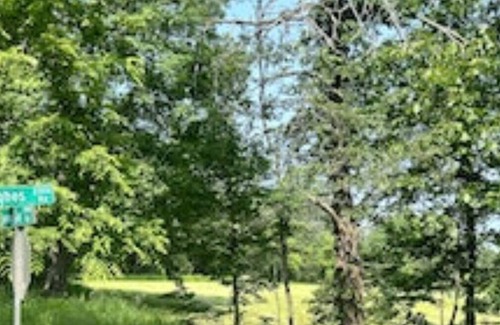 Soddy-Daisy RV Rental | Tentrr Signature Site - The Old Woodyard