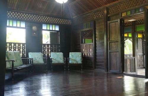 Tanjung Karang House | Teratak Nek Piah