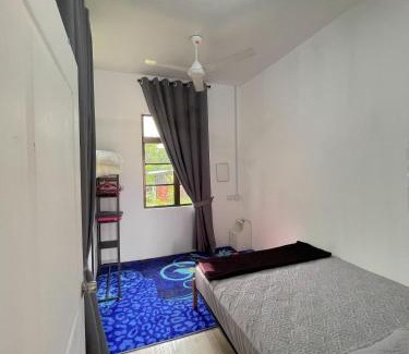 Kampung Rambutan Rendang Apartment | Teratak Zaa D’Homestay