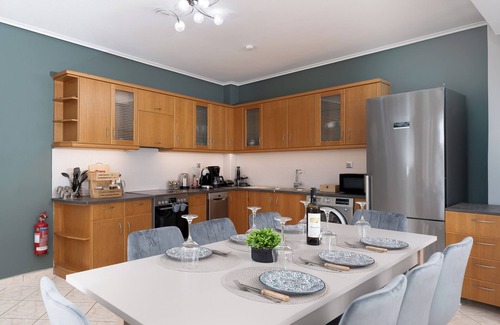 Markopoulon Apartment | Terminal Square Suites