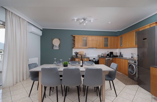 Markopoulon Apartment | Terminal Square Suites