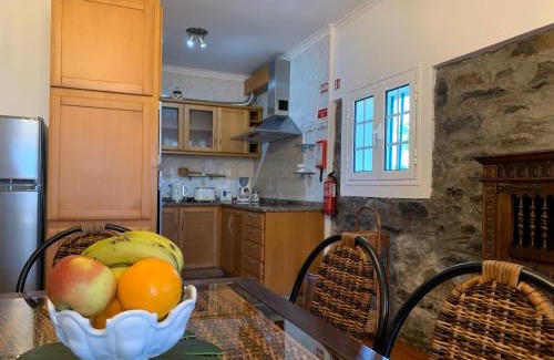Porto da Cruz House | Terra Batista house