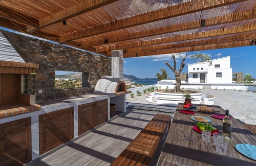 Kiotari House | Terra d'Oro Sea view villa with private pool