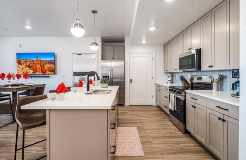 Washington Condo | Terra West L201|Smart TV, PlayStation, Community Amenities w/Water Slide & Outdoor Grill