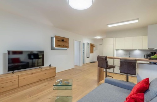Annenheim Apartment | Terrace 04 alpe maritima Ski & See-Top 4 by Interhome