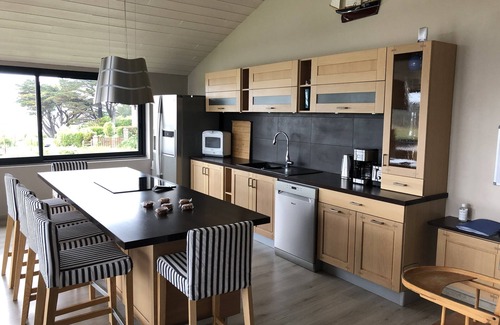 Pleumeur-Bodou Apartment | Terrace apartment PANORAMIC SEA VIEW 8 people 300m from the beach