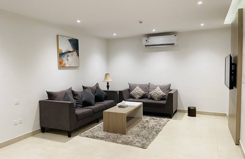 Al Aqrabiyah Apartment | Terrace View 2 - Serviced Apartment