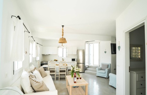 Tholaria Apartment | Terrace with impeccable sea view