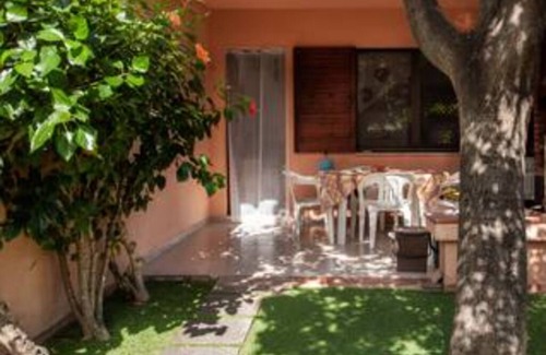 Capitana House | Terraced house with garden a few steps from the sea
