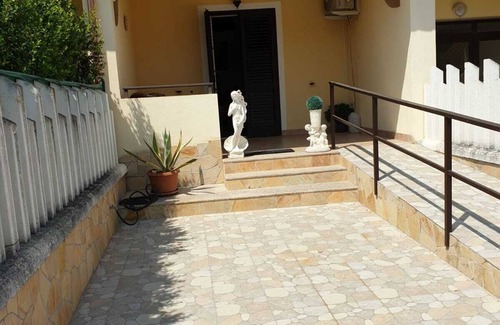Pizzo House | Terraced house located in Marinella 200 meters from the sea