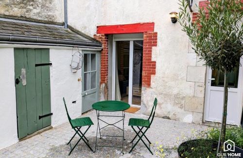 Orleans House | Terrasse végétalisée - Climatisation - Local vélo - Parking gratuit dans la rue