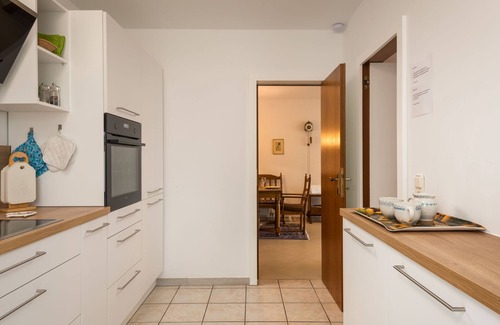 Lahnstein auf der Hohe Apartment | Terrassenwohnung am Kurpark by Interhome