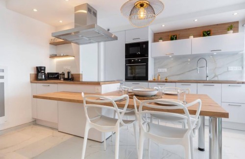 La Cote Radieuse Apartment | Terrasses du Levant by Interhome