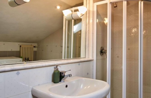 Musso Apartment | Terrazzo fiorito by Interhome