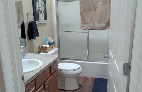 St. Charles House | Terrific 2 bed, 2 bath home in The Villages close to Sumter Landing w/golf cart