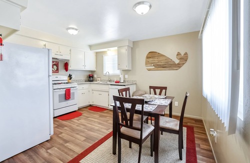 Grover Beach House | Terrific home close to the beach, restaurants, parks, and activities w/free WiFi