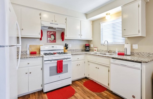 Grover Beach House | Terrific home close to the beach, restaurants, parks, and activities w/free WiFi