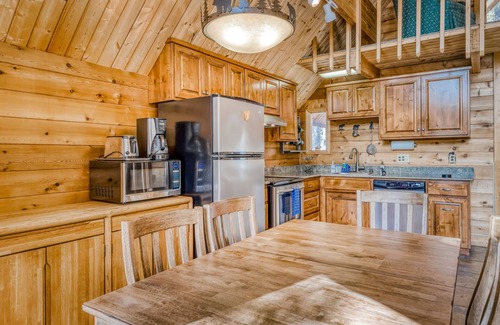 Serene Lakes House | Terrific Mountain Escape W/Wood-Burning Fireplace, Easy Ski Access