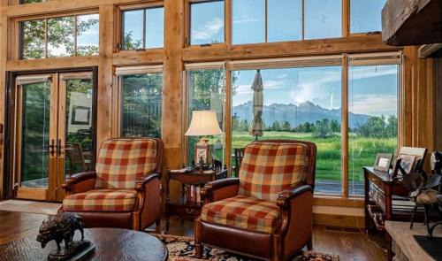 Jackson Hole House | Teton View Cabin