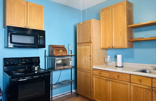 Myrtle Grove Apartment | Teviot Suite - 1 Bed 1 Bath - Sleeps 2 - Pets Ok!